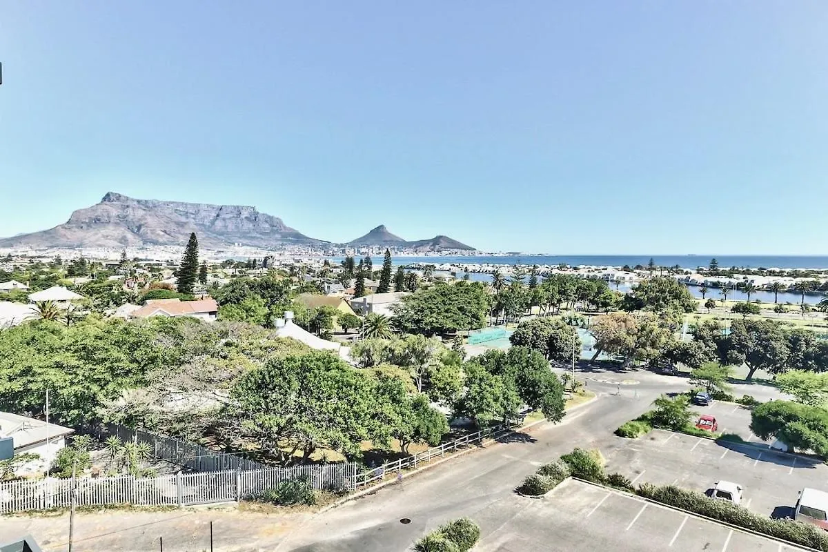 Sea And Sun-Table Mountain Views Wifi Parking! Διαμέρισμα Κέιπ Τάουν
